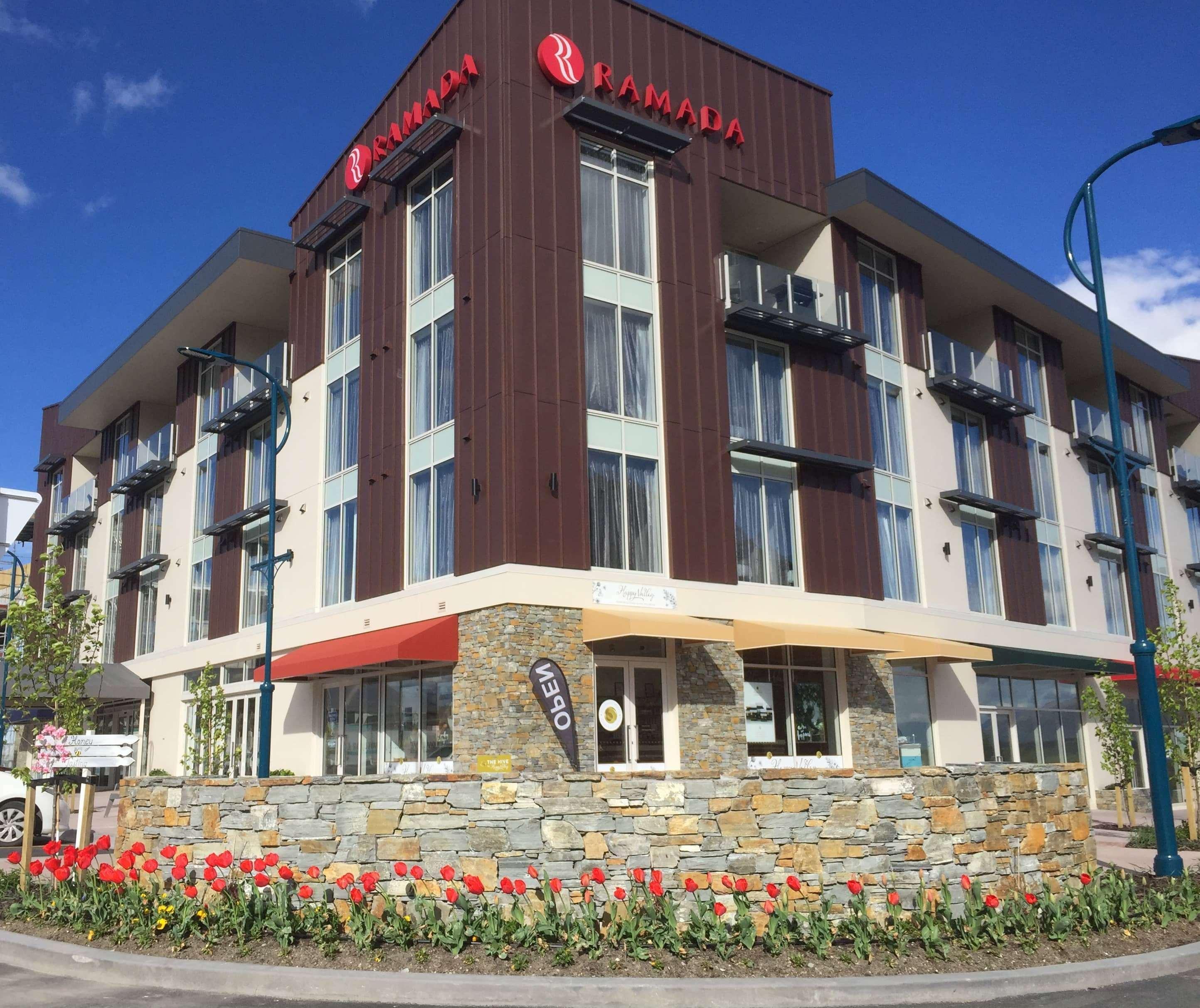 Ramada Suites By Wyndham Queenstown Remarkables Park Exterior photo